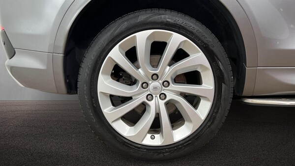 Used Land Rover Discovery Sport 2020 for sale - 75677541: Photo 8