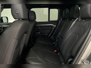 Used Land Rover Defender 130 2025 for sale - 75696493: Photo