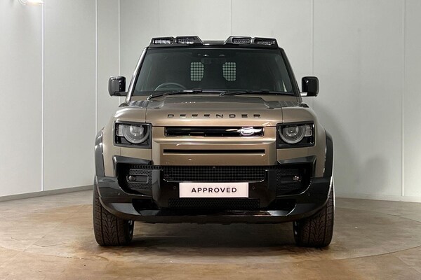 Used Land Rover Defender 90 2025 for sale - 76215436: Photo 7