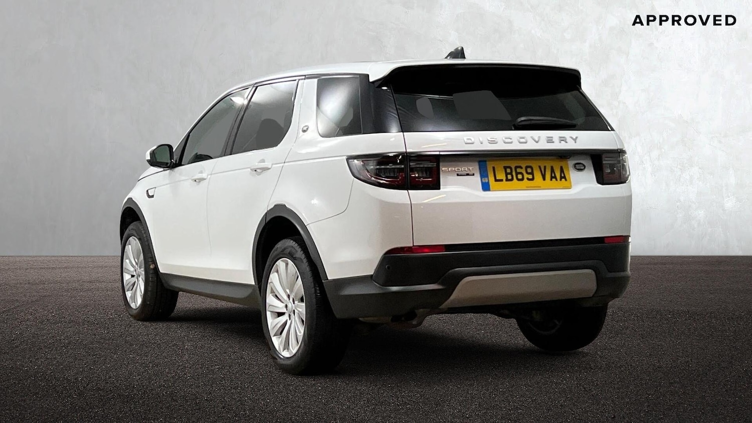 Used Land Rover Discovery Sport 2019 for sale - 76031710: Photo 2