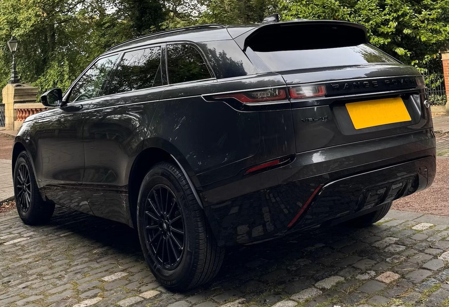 Used Land Rover Range Rover Velar 2019 for sale - 76159213: Photo 2