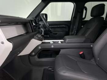Used Land Rover Defender 110 2025 for sale - 74848613: Photo