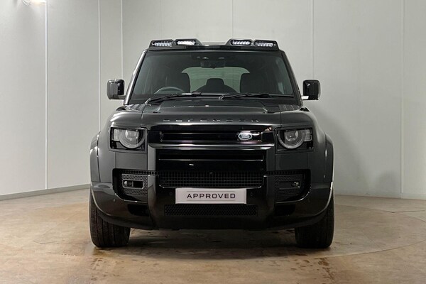 Used Land Rover Defender 110 2025 for sale - 74848613: Photo 7