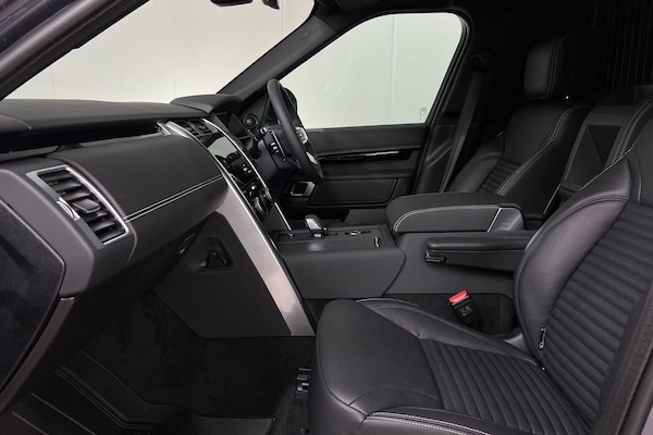 Used Land Rover Discovery 2025 for sale - 76166942: Photo 3