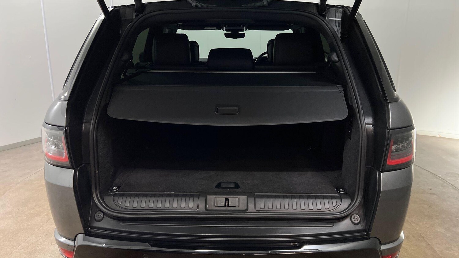 Used Land Rover Range Rover Sport 2018 for sale - 76099258: Photo 10