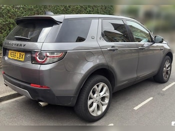 Used Land Rover Discovery Sport 2017 for sale - 76099184: Photo 4