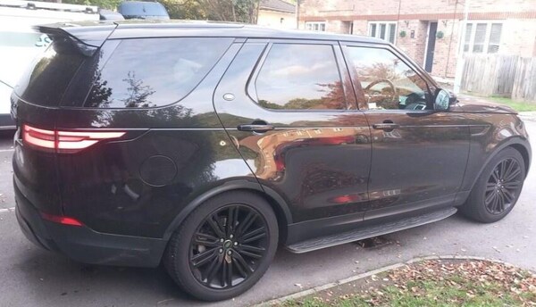 Used Land Rover Discovery 2018 for sale - 76189683: Photo 2