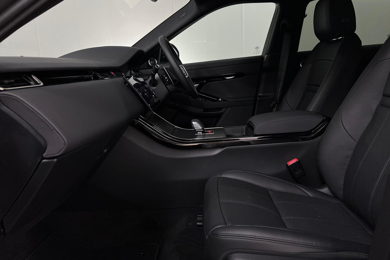 Used Land Rover Range Rover Evoque 2025 for sale - 76166882: Photo 3
