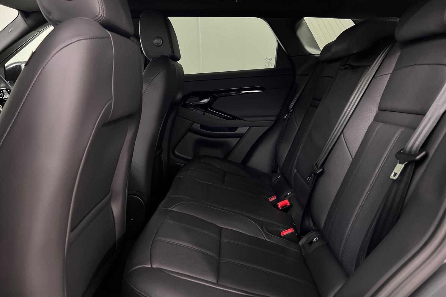 Used Land Rover Range Rover Evoque 2025 for sale - 76166882: Photo 4