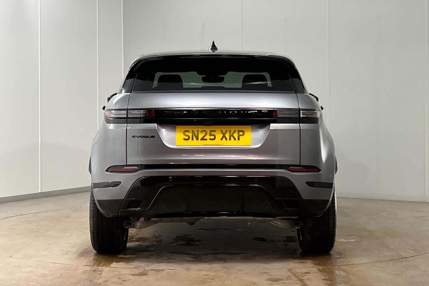 Used Land Rover Range Rover Evoque 2025 for sale - 76166882: Photo 6