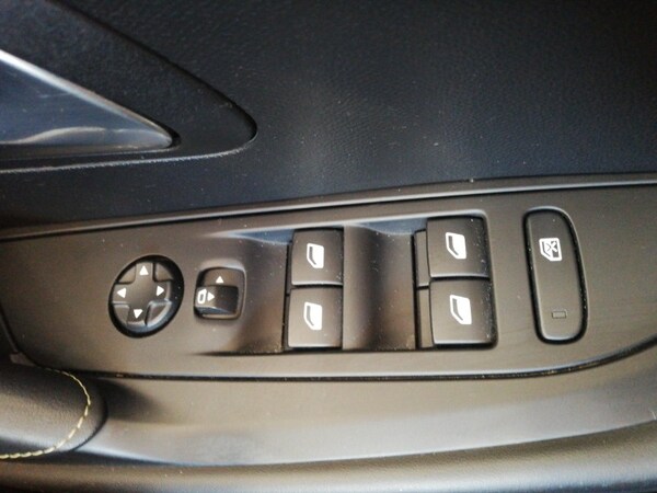 Used Peugeot 208 2022 for sale - 76103405: Photo 12