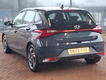 Used Hyundai i20 2022 for sale - 77977573: Photo