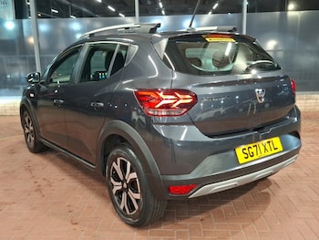 Used Dacia Sandero Stepway 2021 for sale - 77573371: Photo