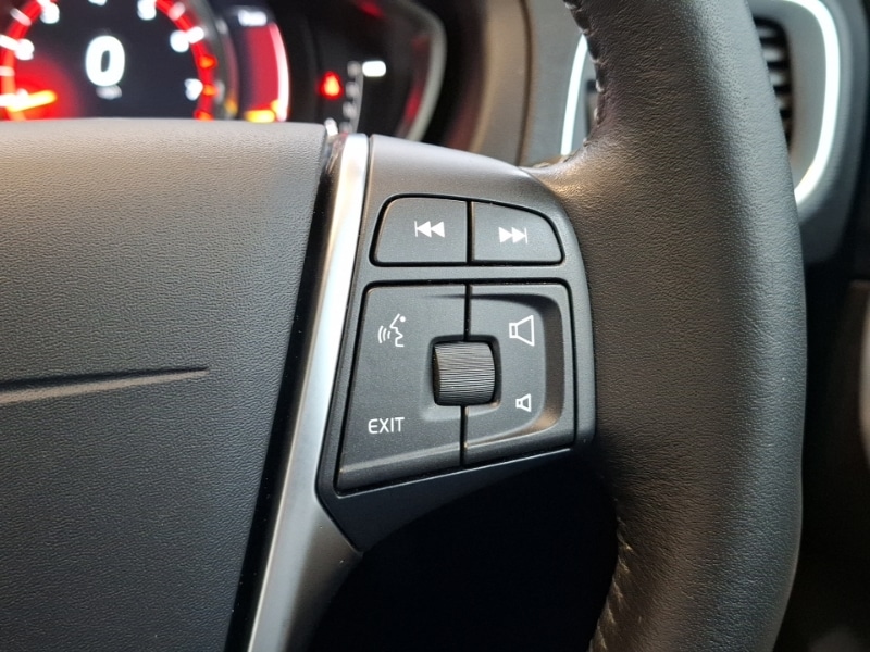 Used Volvo V40 2017 for sale - 77154981: Photo 19