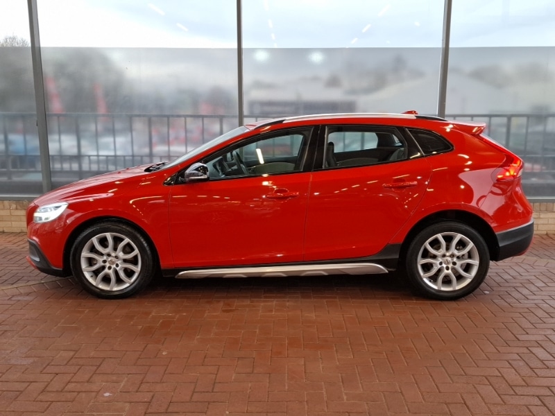 Used Volvo V40 2017 for sale - 77154981: Photo 4