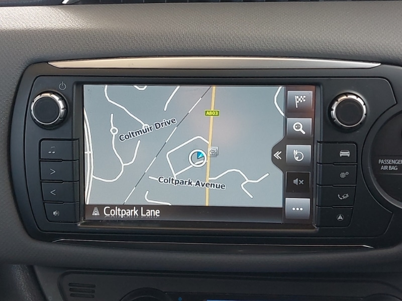 Used Toyota Yaris 2017 for sale - 76375341: Photo 12