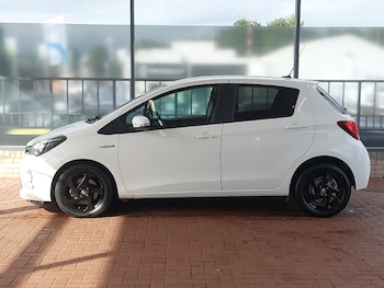 Used Toyota Yaris 2017 for sale - 76375341: Photo