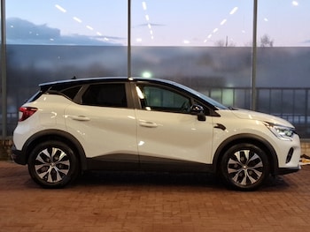 Used Renault Captur 2022 for sale - 77573252: Photo