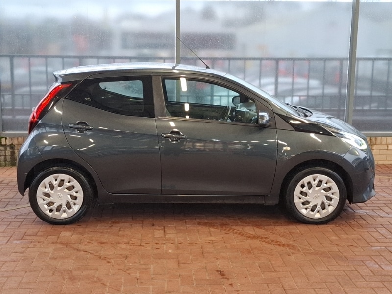 Used Toyota AYGO 2019 for sale - 77343120: Photo 4