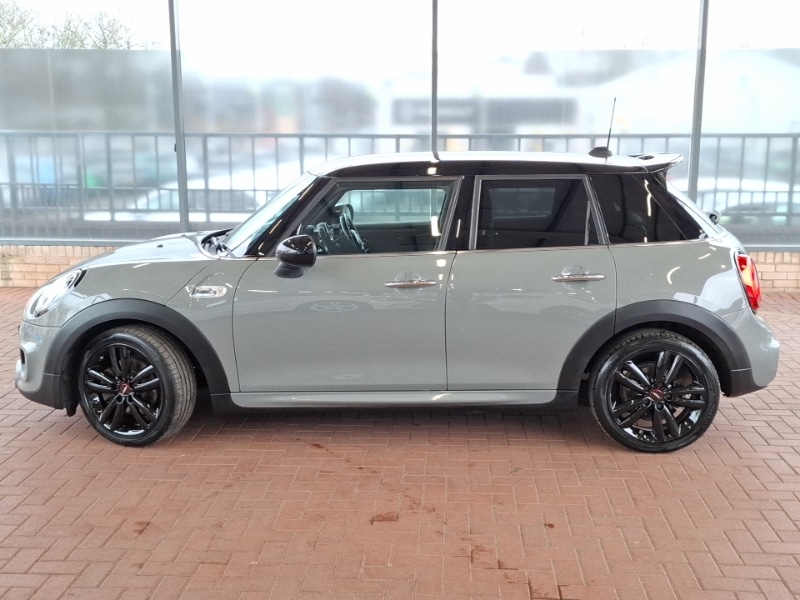 Used MINI Hatch 2019 for sale - 77596817: Photo 4