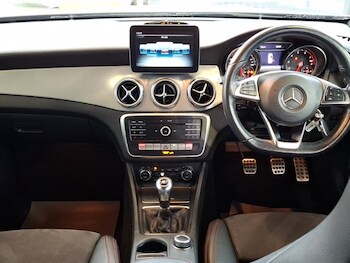 Used Mercedes-Benz GLA 2018 for sale - 77689740: Photo