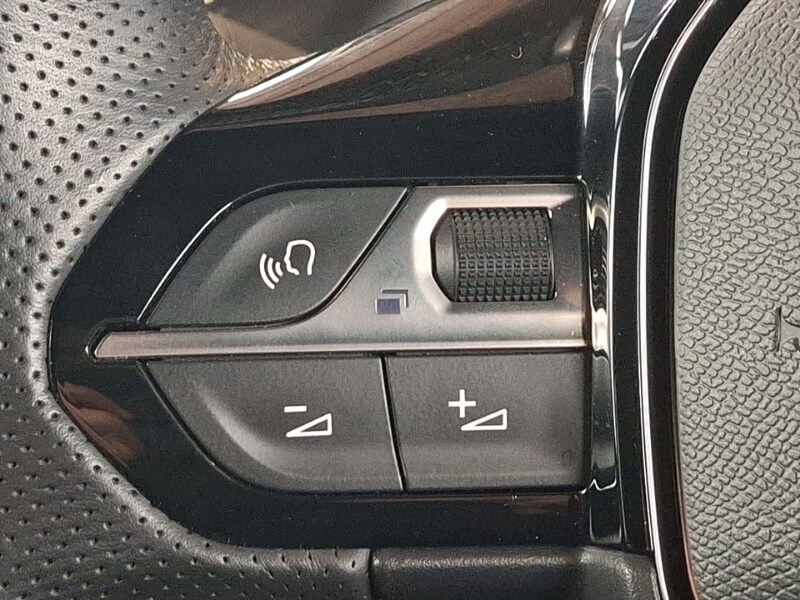 Used Peugeot 2008 2022 for sale - 77652250: Photo 12