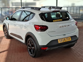 Used Dacia Sandero Stepway 2024 for sale - 78230346: Photo