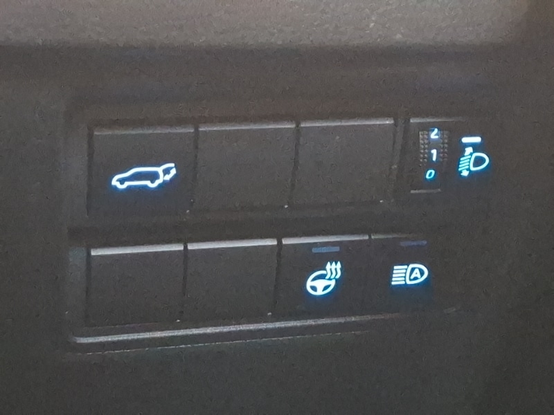 Used Toyota Yaris Cross 2023 for sale - 77424504: Photo 17