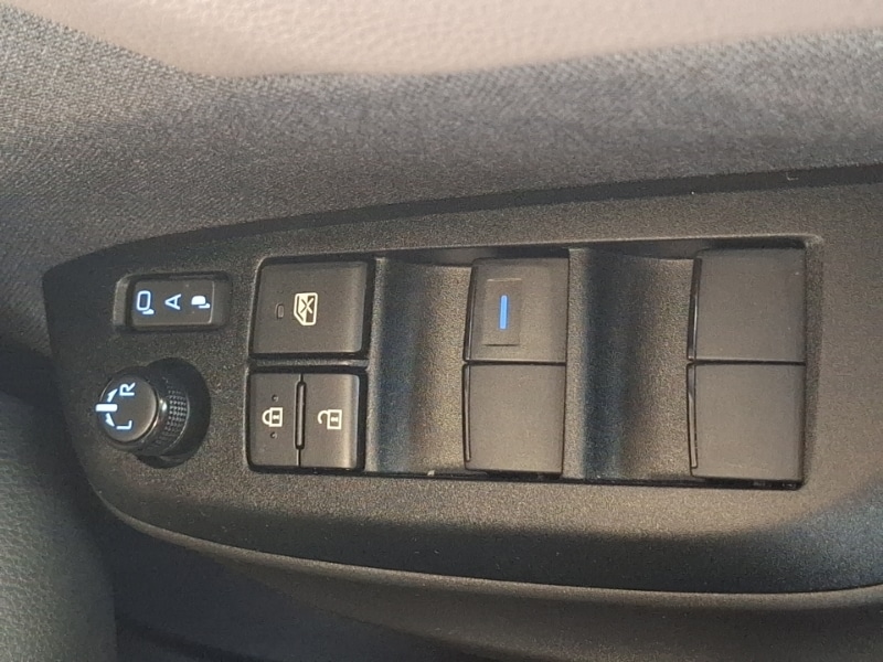 Used Toyota Yaris Cross 2023 for sale - 77424504: Photo 18