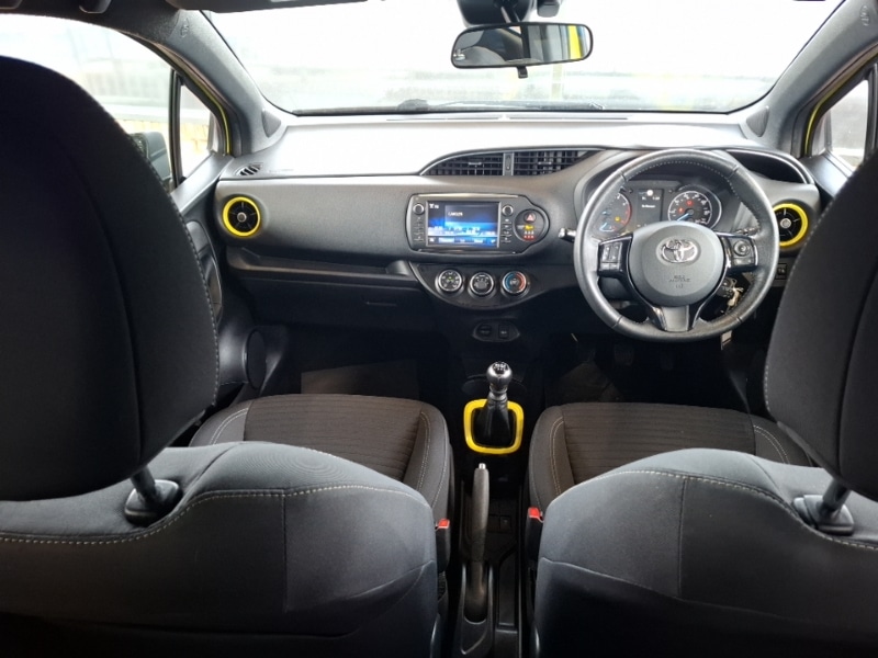 Used Toyota Yaris 2018 for sale - 78013547: Photo 2