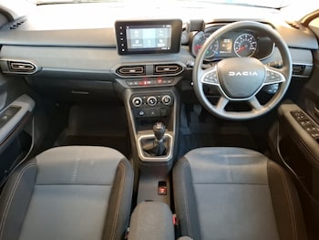 Used Dacia Sandero Stepway 2024 for sale - 77311673: Photo