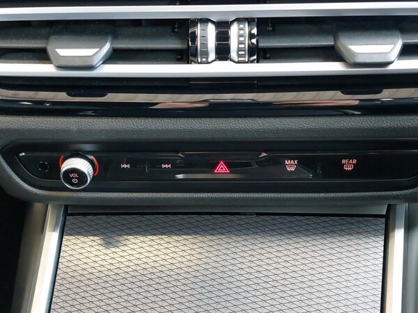 Used BMW 3 Series 2024 for sale - 76264791: Photo 13