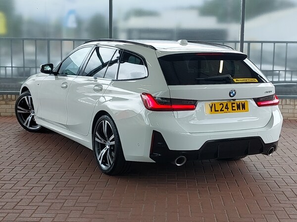 Used BMW 3 Series 2024 for sale - 76264791: Photo 3