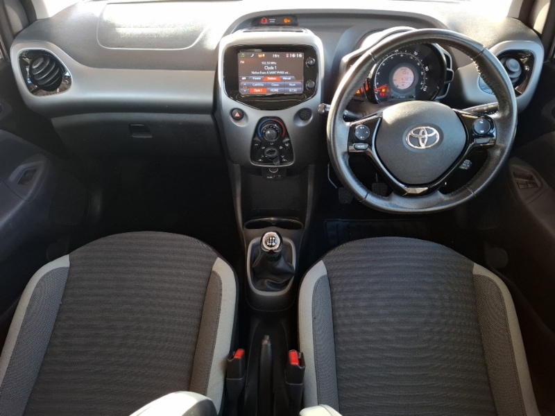Used Toyota AYGO 2019 for sale - 76311513: Photo 2