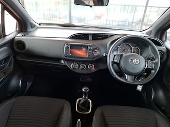 Used Toyota Yaris 2016 for sale - 78790832: Photo
