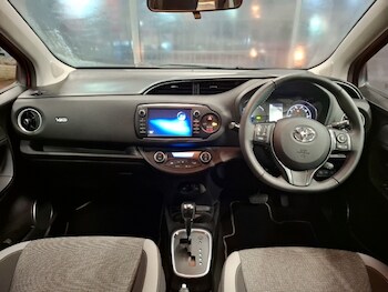 Used Toyota Yaris 2020 for sale - 77410089: Photo