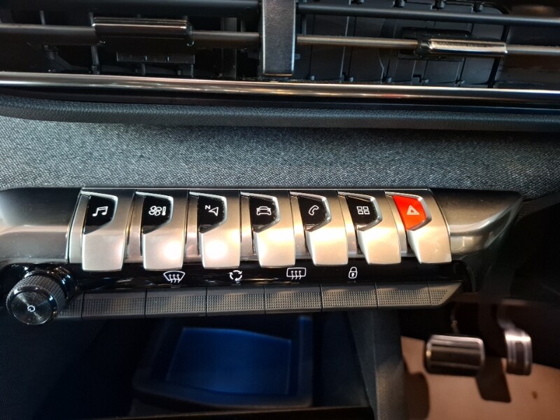 Used Peugeot 3008 2022 for sale - 76893571: Photo 11