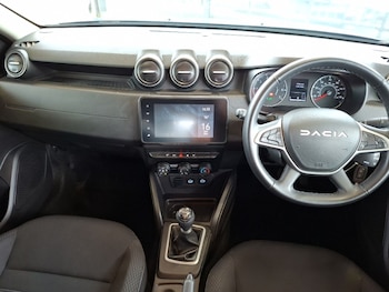 Used Dacia Duster 2023 for sale - 78895842: Photo