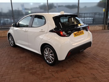 Used Toyota Yaris 2023 for sale - 79578677: Photo