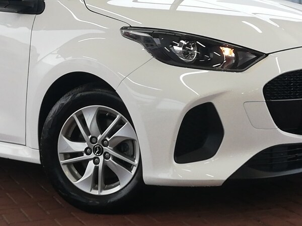 Used Mazda Mazda2 HYBRID 2024 for sale - 76160767: Photo 9