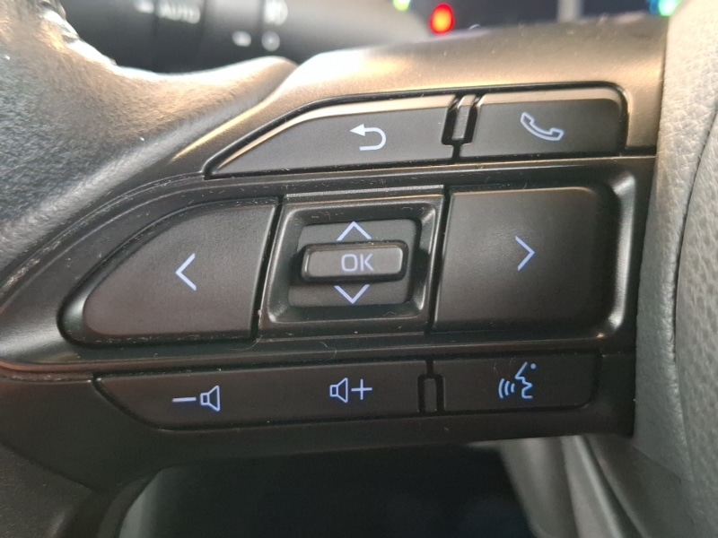 Used Toyota Yaris Cross 2022 for sale - 77678035: Photo 18