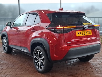 Used Toyota Yaris Cross 2022 for sale - 77678035: Photo