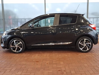 Used Toyota Yaris 2019 for sale - 77977570: Photo