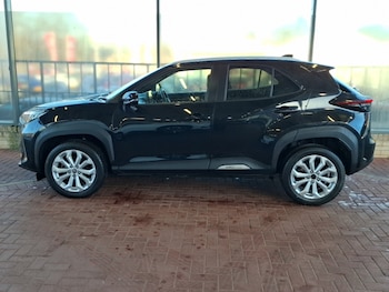 Used Toyota Yaris Cross 2022 for sale - 77070297: Photo