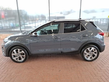 Used Kia Stonic 2023 for sale - 79447854: Photo