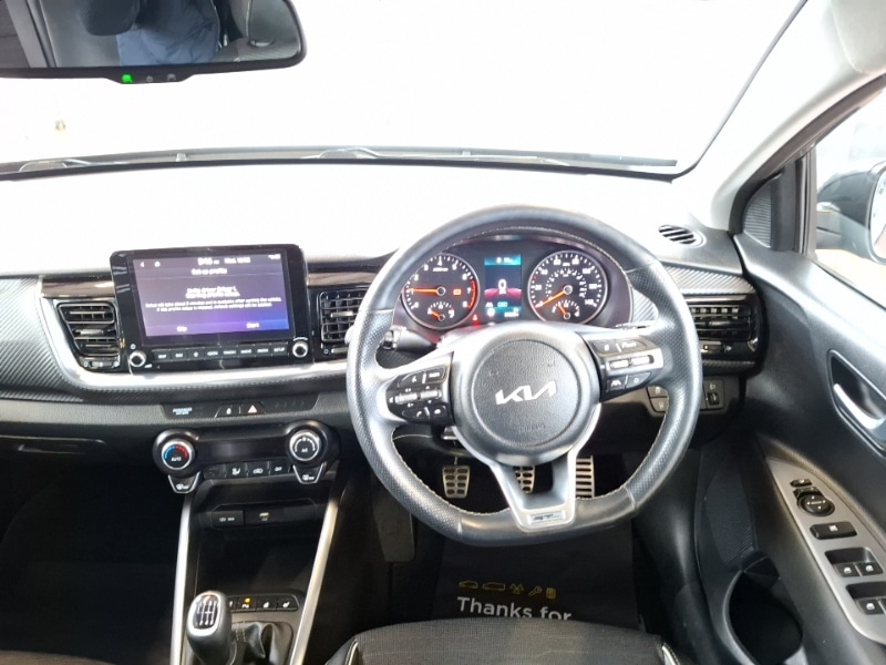 Used Kia Stonic 2023 for sale - 77596732: Photo 2