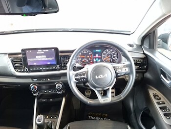 Used Kia Stonic 2023 for sale - 77596732: Photo