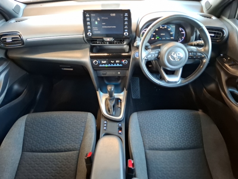 Used Toyota Yaris Cross 2022 for sale - 77448195: Photo 2