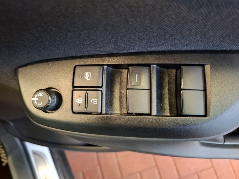 Used Toyota Yaris Cross 2024 for sale - 77669654: Photo 13