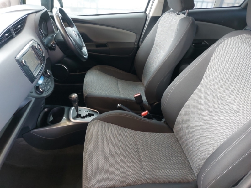 Used Toyota Yaris 2017 for sale - 76583745: Photo 5